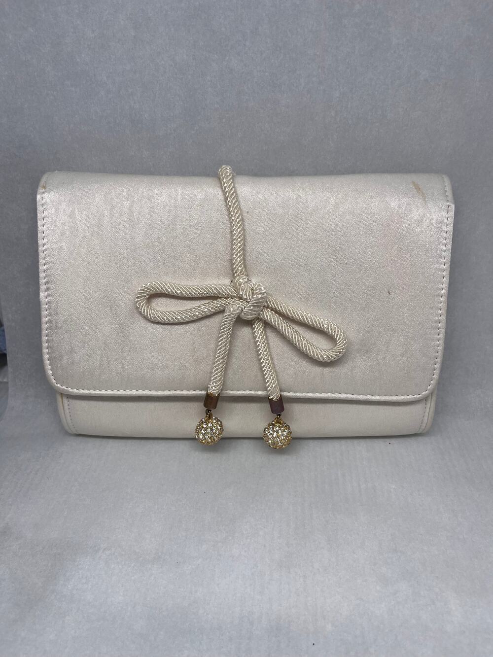 Vintage Silvery White Susan Gail Evening Bag - Picture 1 of 8